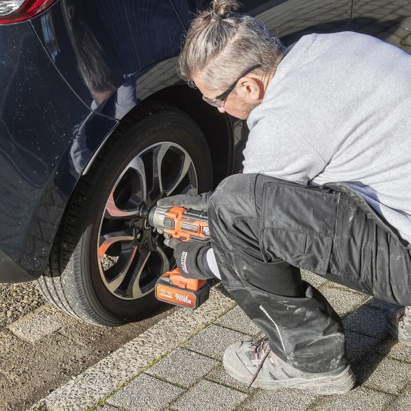 מפתח בוקסות 40 וולט (גוף בלבד) POWDP20400 Power plus - KnuPo